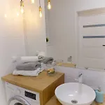 Blue Paradise Apartment *